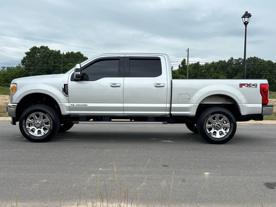 Used 2017 Ford F250 Lariat w/ Chrome Package AWD/4WD image 6