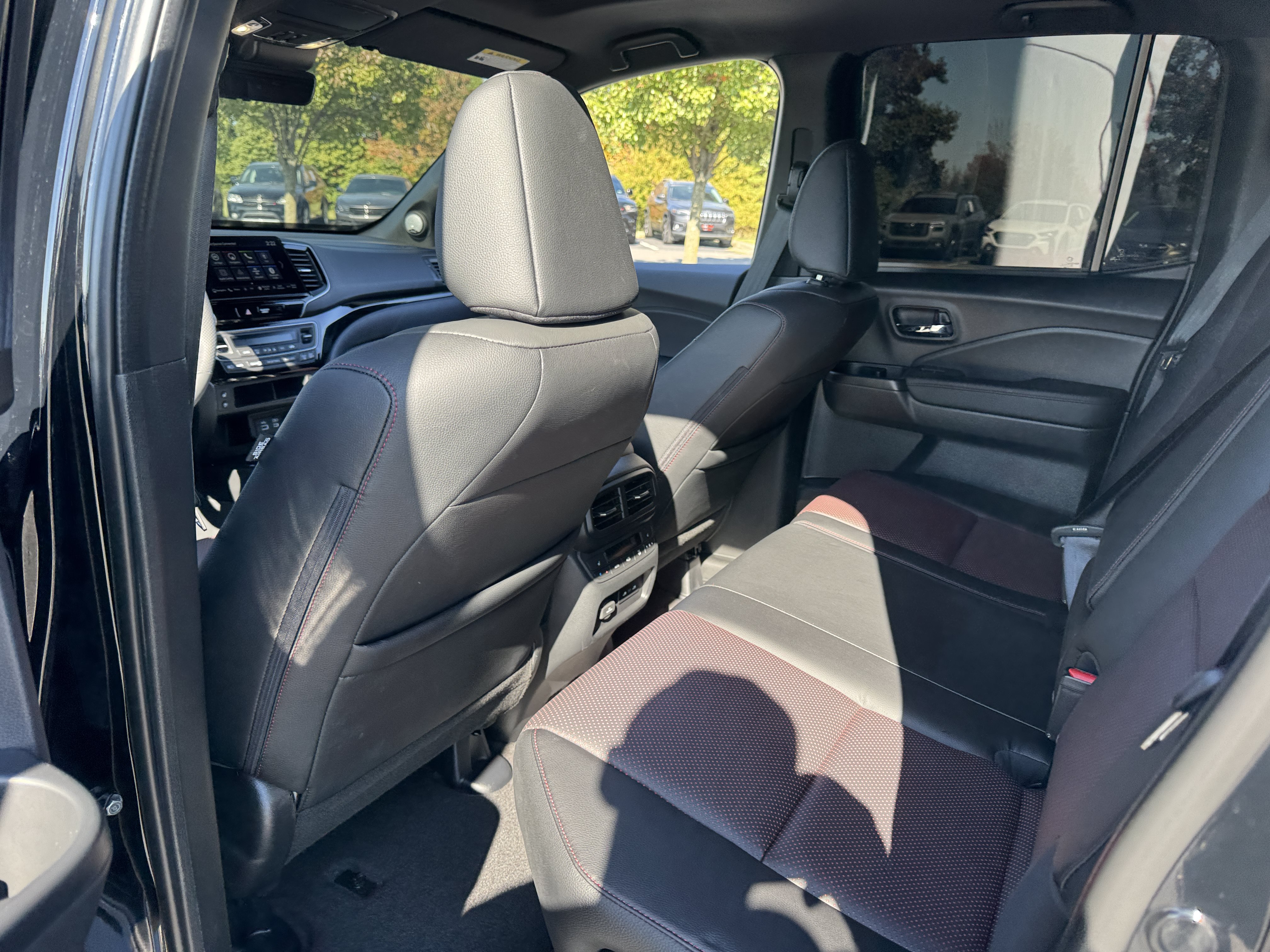 Used 2026 Honda Ridgeline Black Edition image 13
