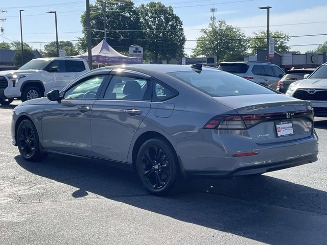 Used 2025 Honda Accord SE image 4