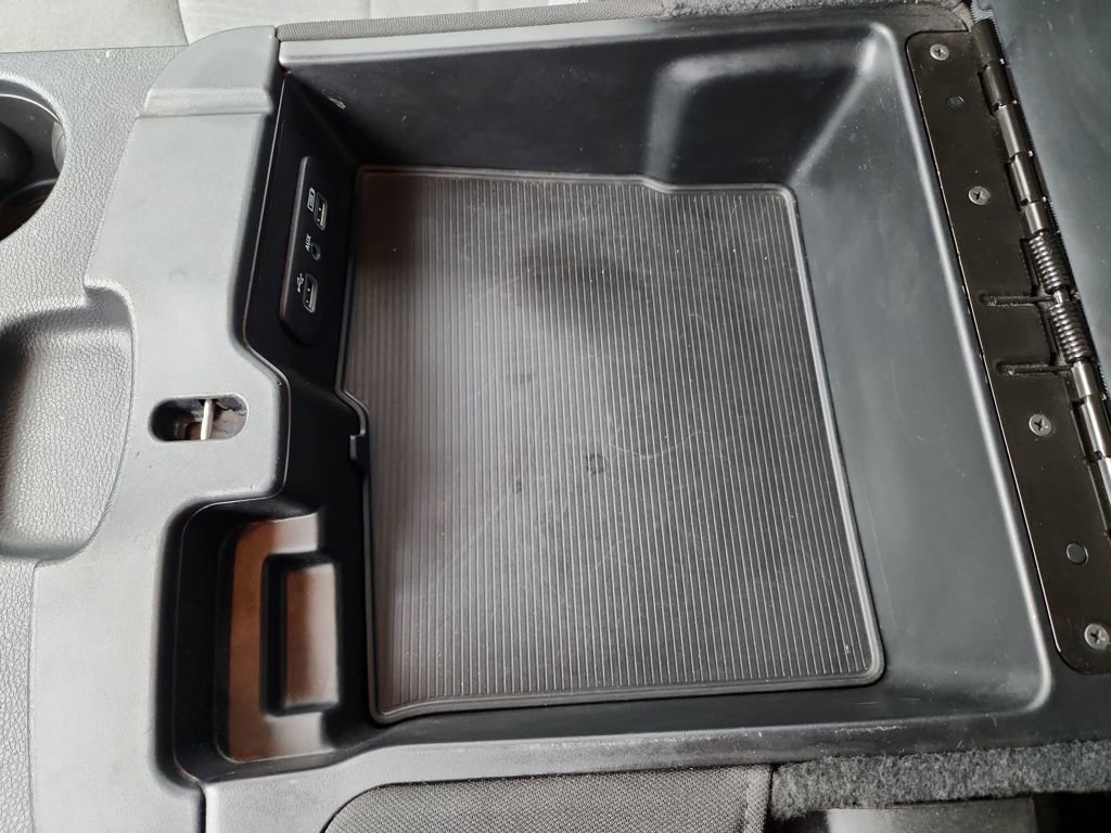 Used 2024 RAM 1500 Classic SLT image 32