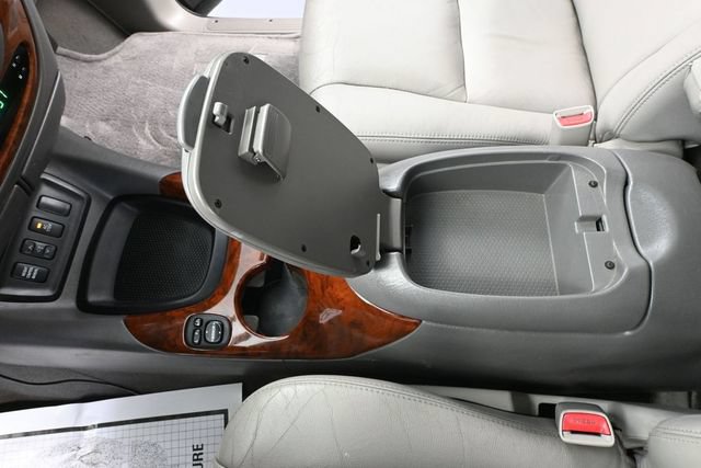 Used 2005 Toyota Sequoia Limited AWD/4WD image 31