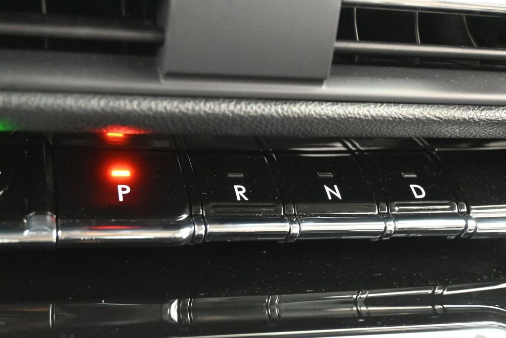 Used 2023 Lincoln Corsair Reserve AWD/4WD image 22
