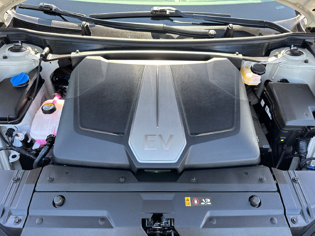Used 2024 Kia EV6 Light RWD image 9