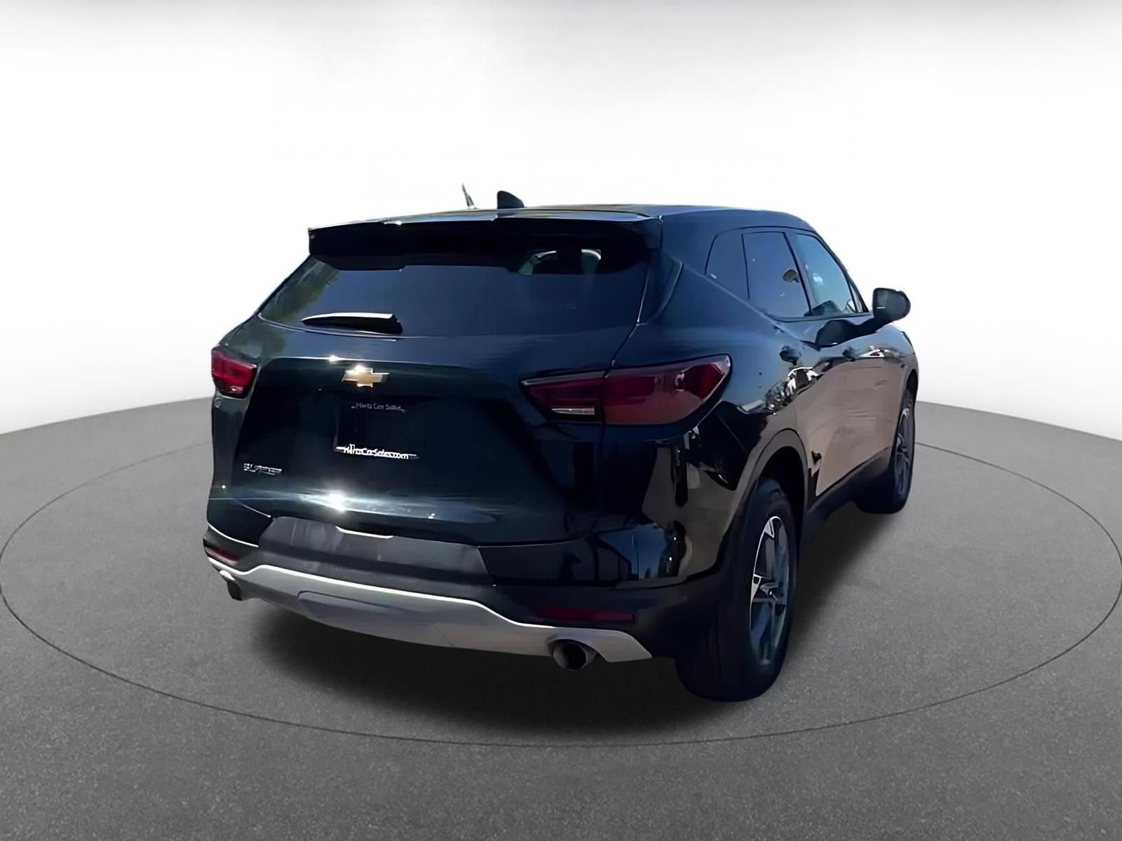 Used 2025 Chevrolet Blazer LT image 14