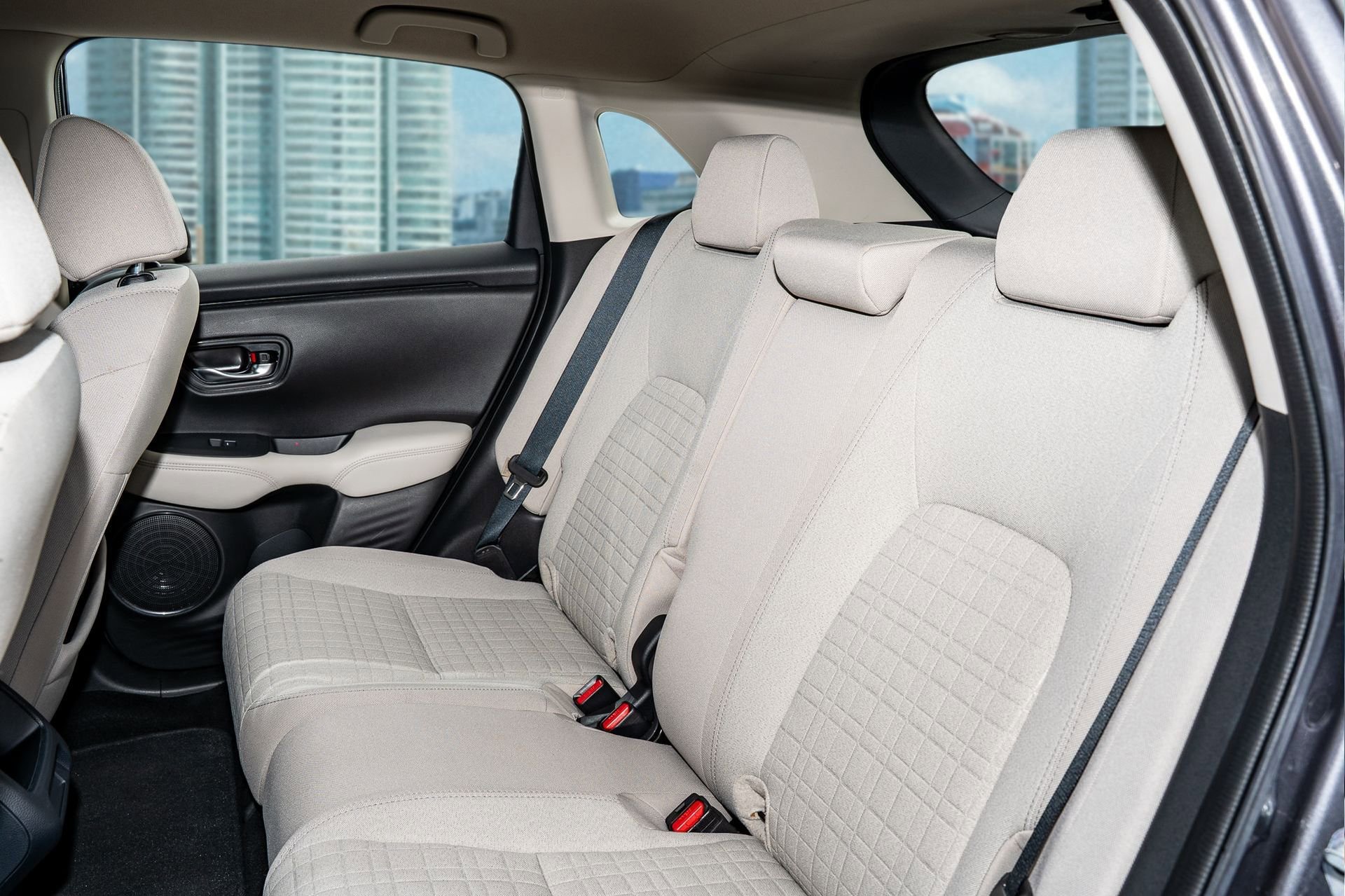 Certified 2023 Honda HR-V LX image 16