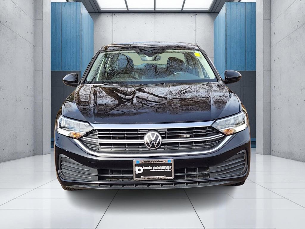 Used 2024 Volkswagen Jetta SE image 26