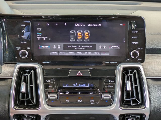 Used 2021 Kia Sorento SX Prestige image 16