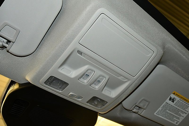 Used 2022 Ford Escape SEL w/ SEL Stealth AWD Package image 26