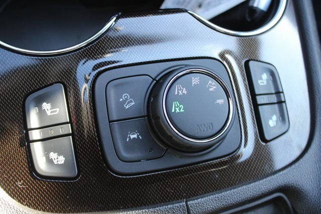 Used 2023 GMC Acadia AT4 w/ Trailering Package AWD/4WD image 21