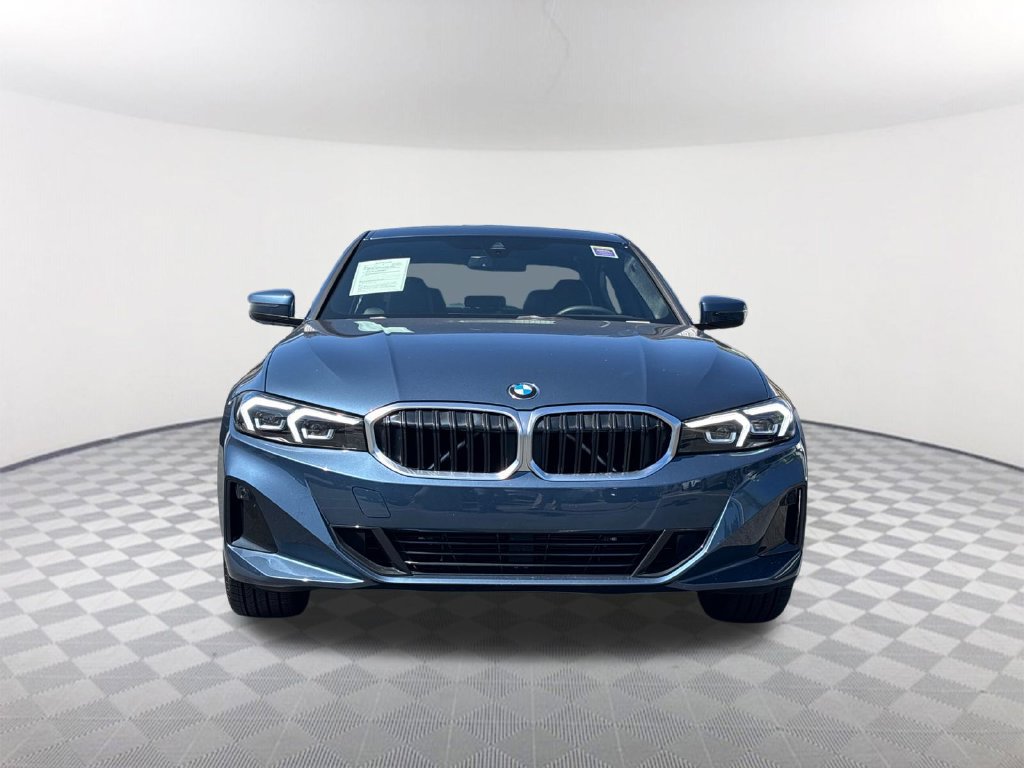 Used 2026 BMW 330i Sedan w/ Convenience Package RWD image 2