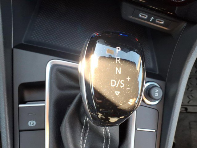 New 2026 Volkswagen Jetta Sport FWD image 17