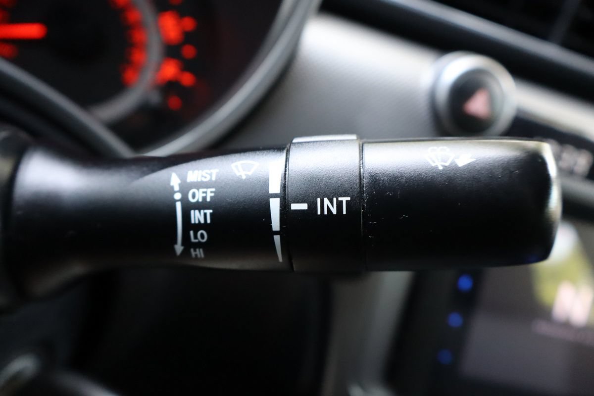 Used 2015 Scion tC FWD image 27