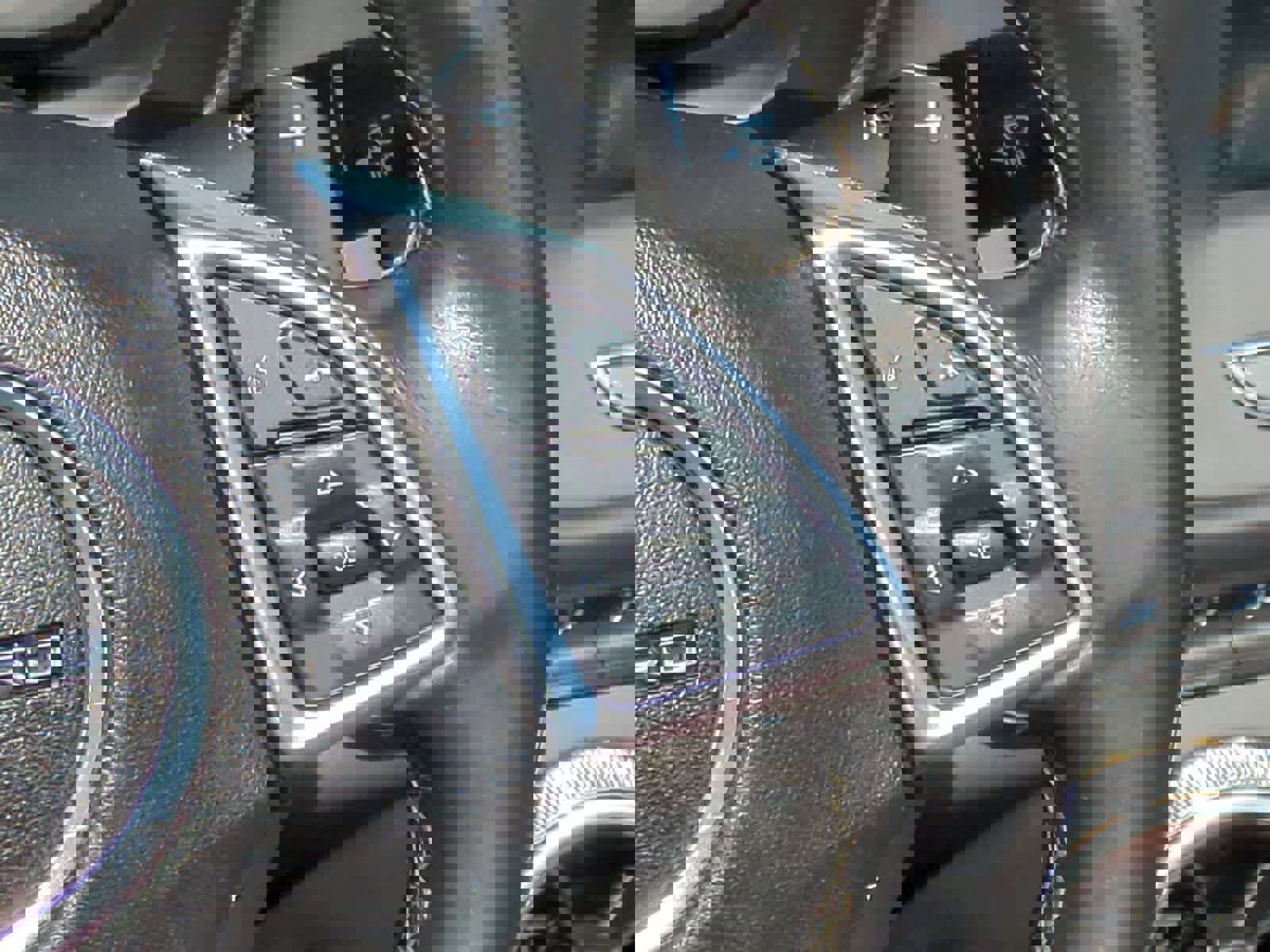 Used 2020 Chevrolet Camaro LT image 25