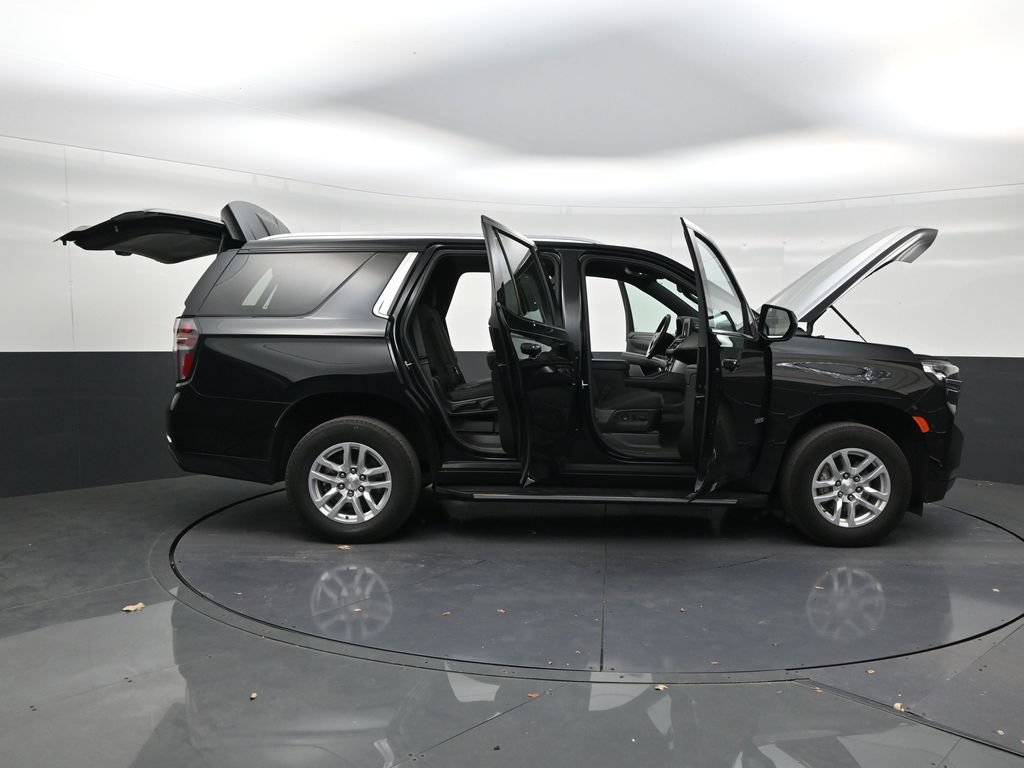 Used 2024 Chevrolet Tahoe LS RWD image 29