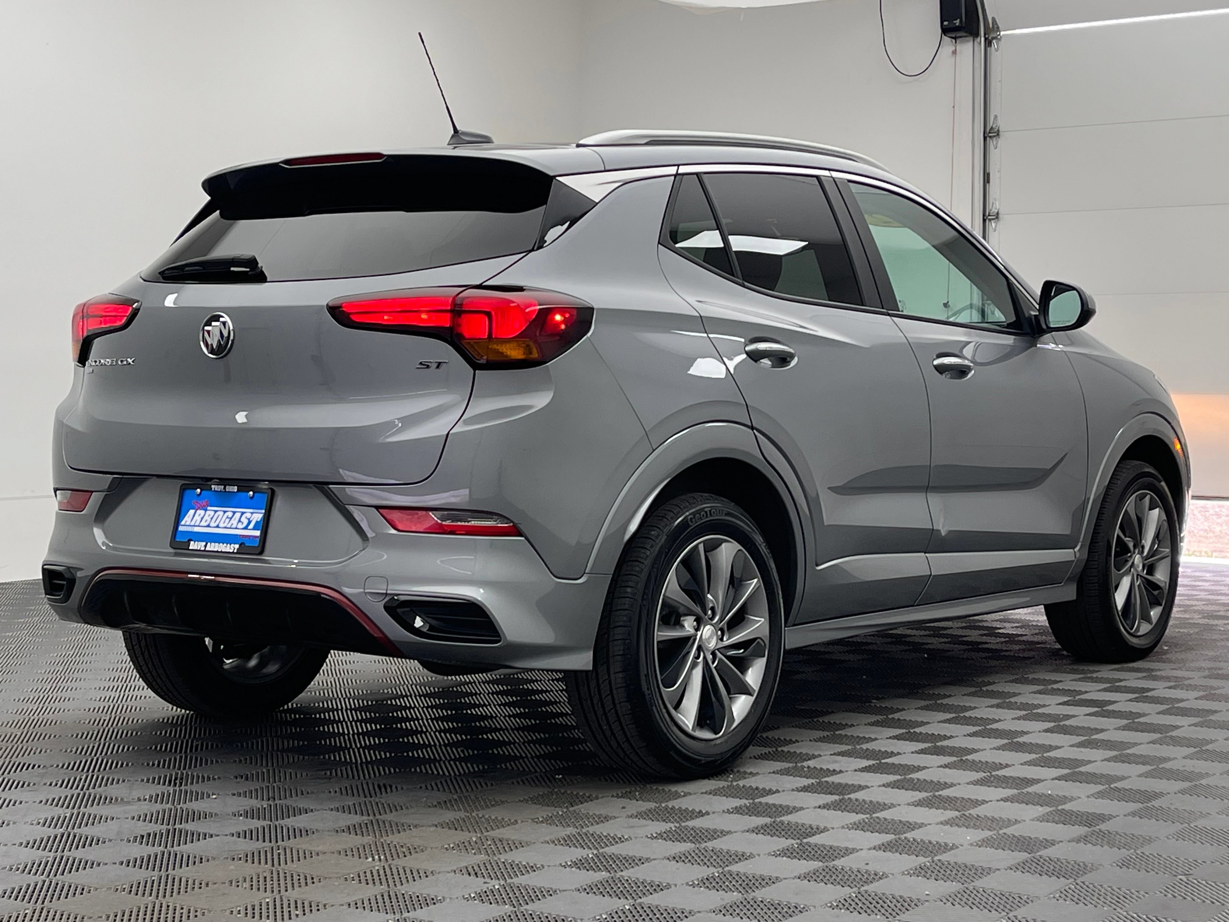Used 2023 Buick Encore GX Select w/ Sport Touring Package AWD/4WD image 7
