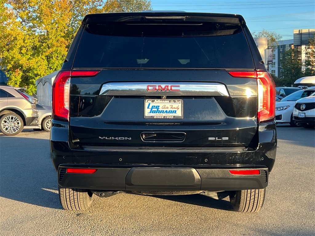 Used 2023 GMC Yukon XL SLE image 8