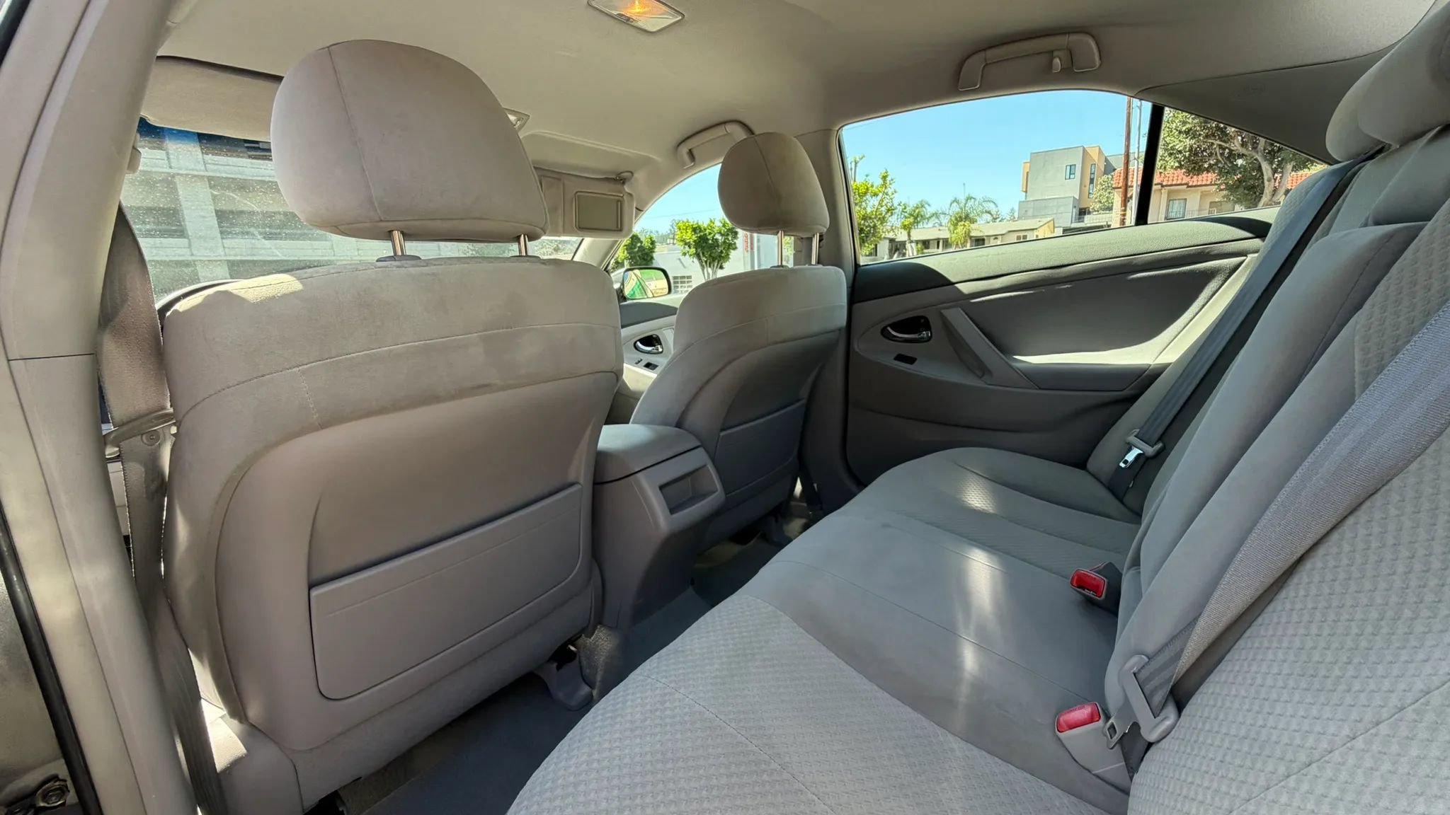 Used 2007 Toyota Camry LE FWD image 12