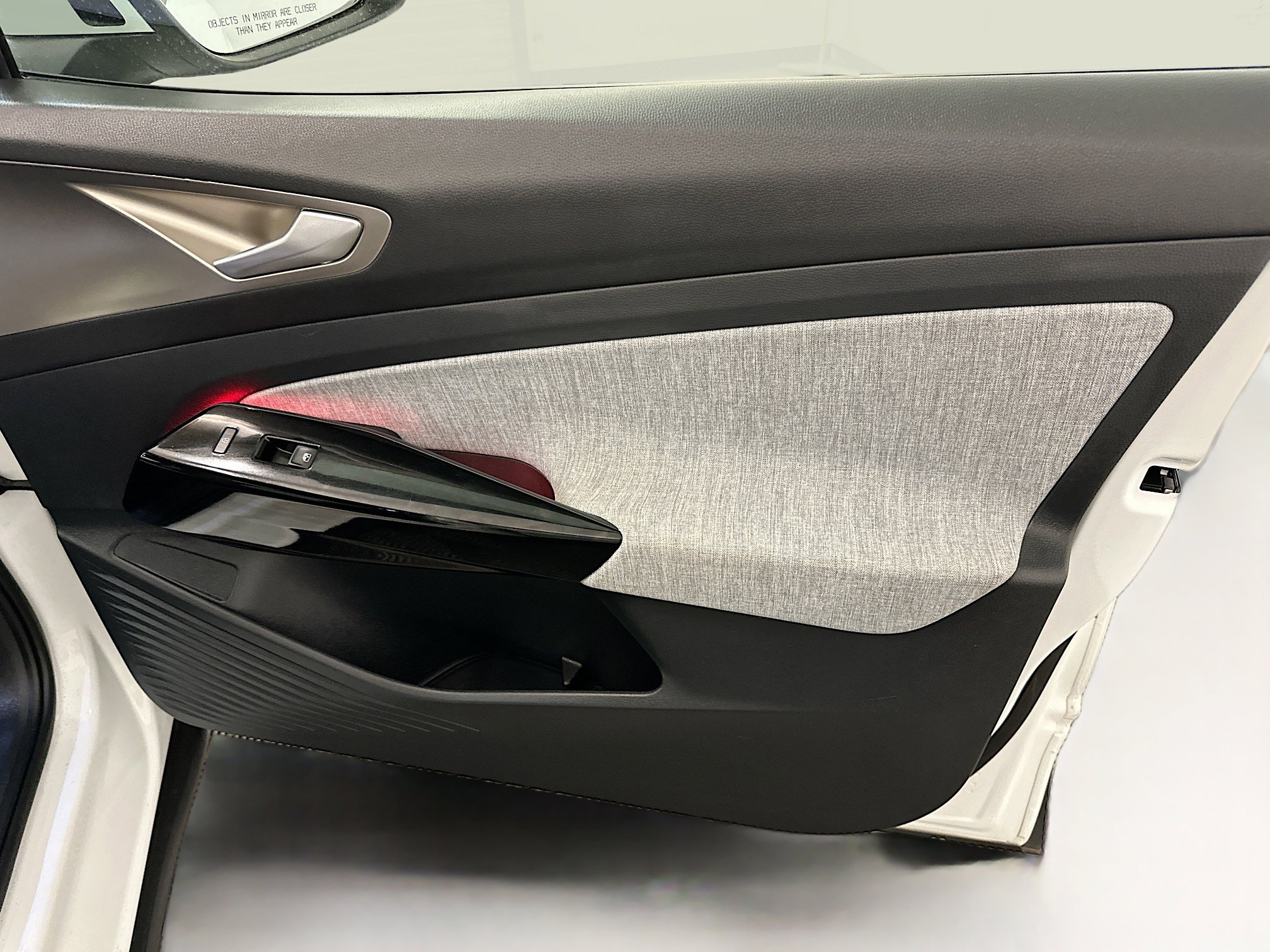 Used 2023 Volkswagen ID.4 Pro image 33