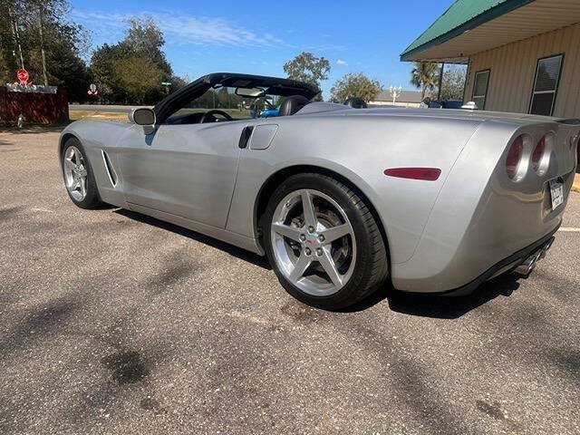 Used 2005 Chevrolet Corvette Convertible w/ Preferred Equipment Group RWD image 4