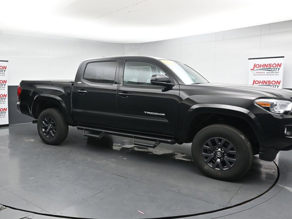 Used 2023 Toyota Tacoma SR5 AWD/4WD image 2