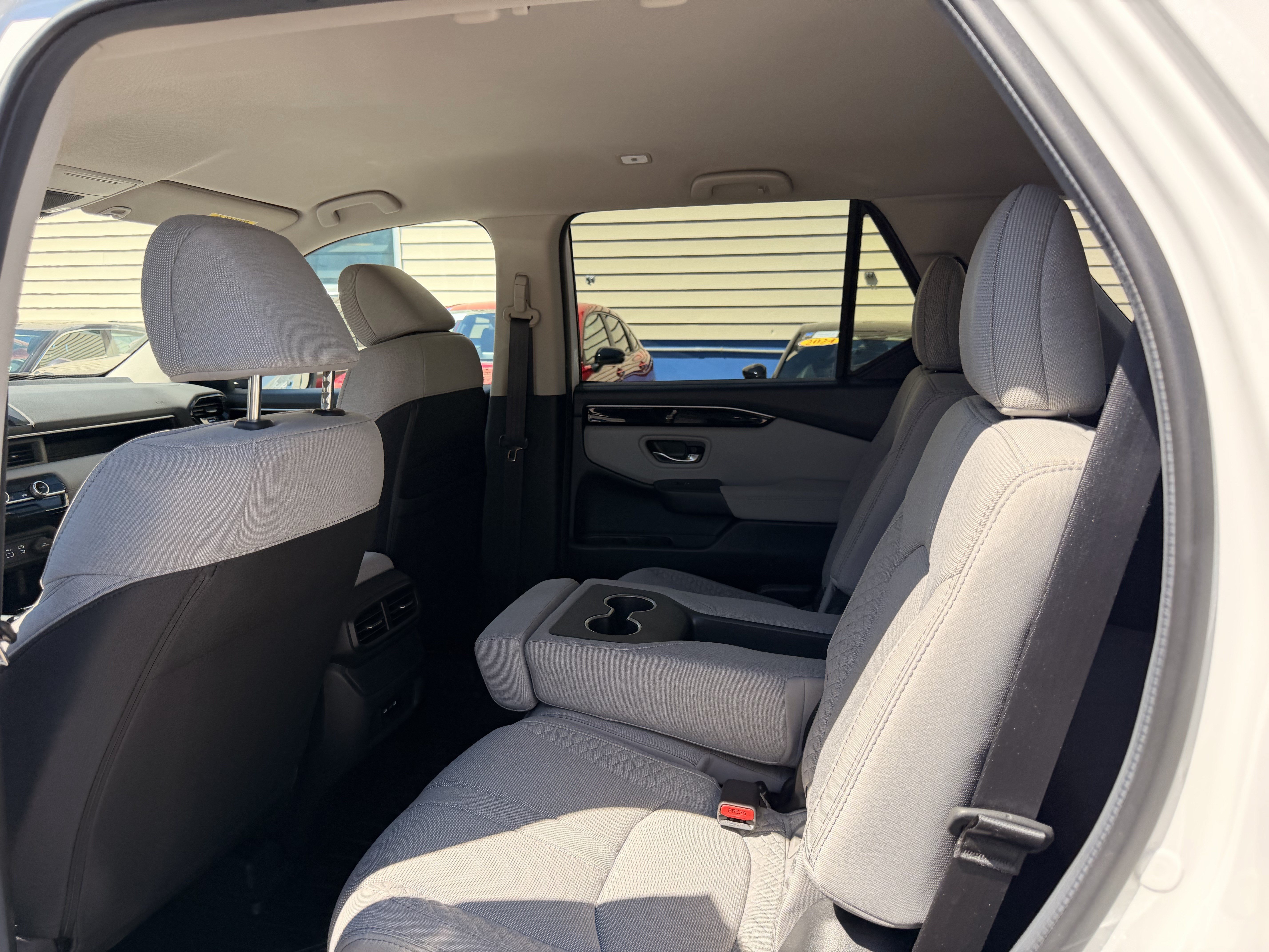 Certified 2024 Honda Pilot LX image 26