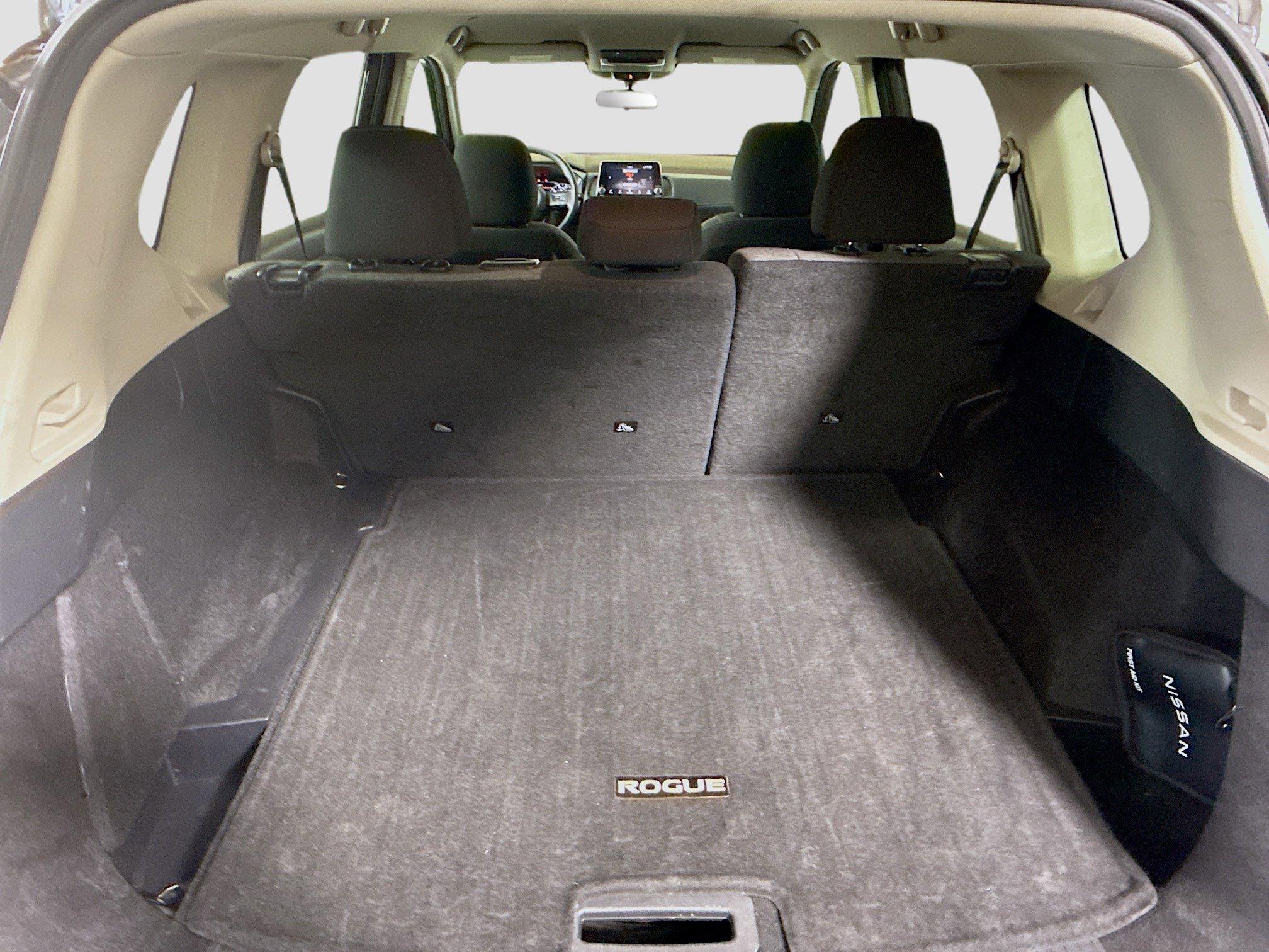 Used 2023 Nissan Rogue SV image 30