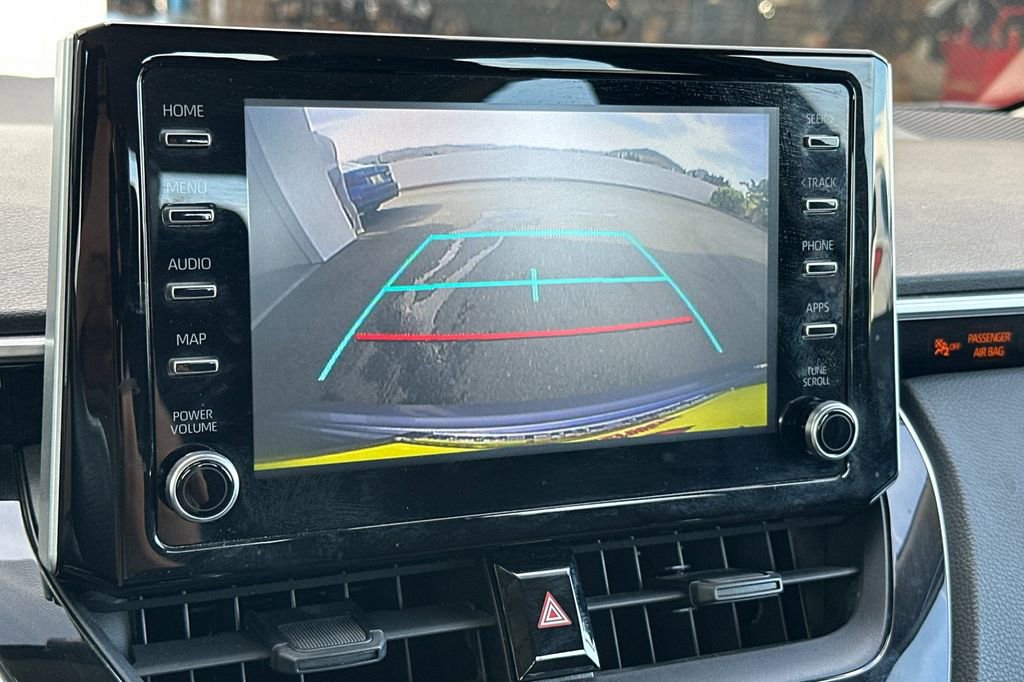 Used 2020 Toyota Corolla LE image 19