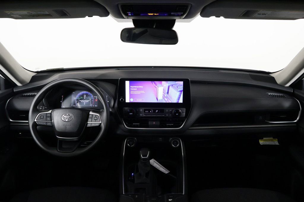 New 2026 Toyota Grand Highlander LE image 4