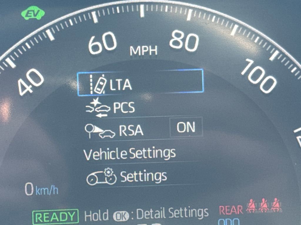 Used 2025 Toyota RAV4 LE AWD/4WD image 18