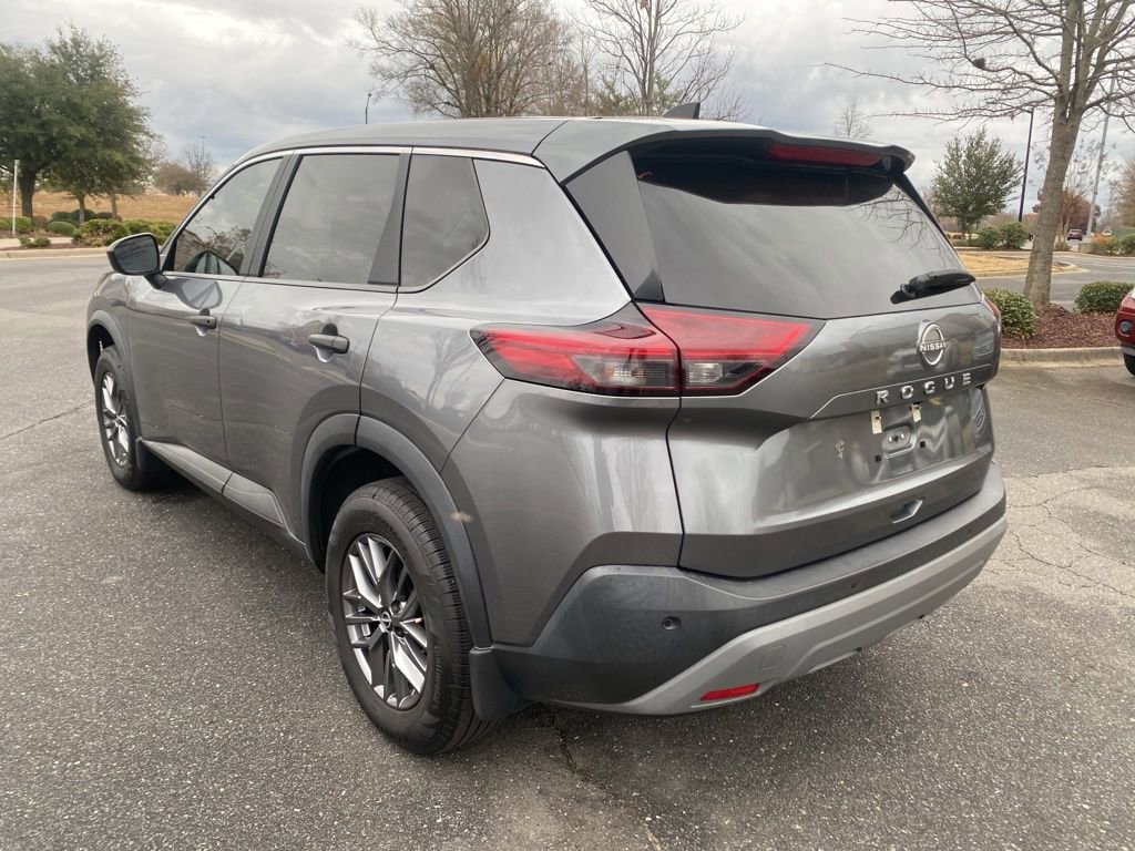 Used 2023 Nissan Rogue S image 5