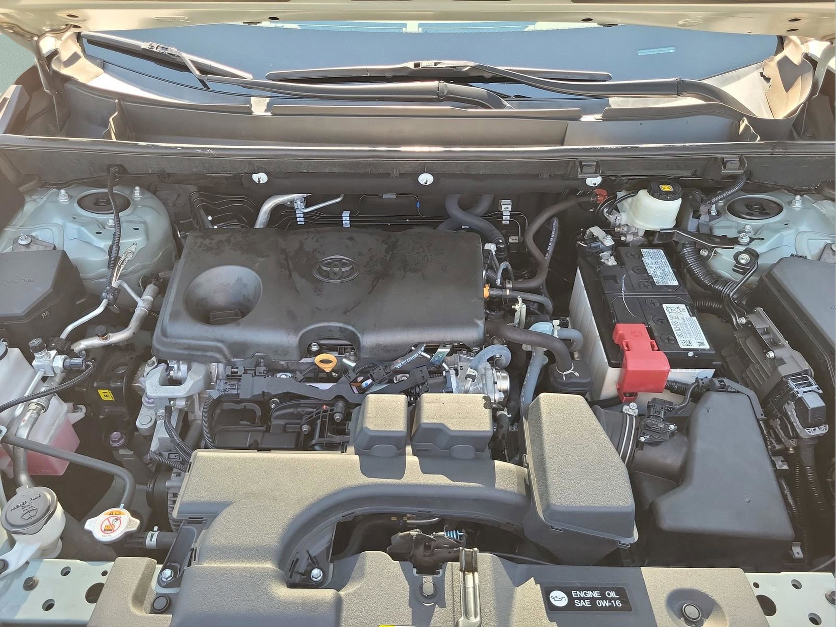 Used 2022 Toyota RAV4 XLE Premium image 21