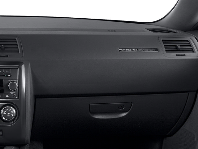 Used 2014 Dodge Challenger SXT RWD image 17