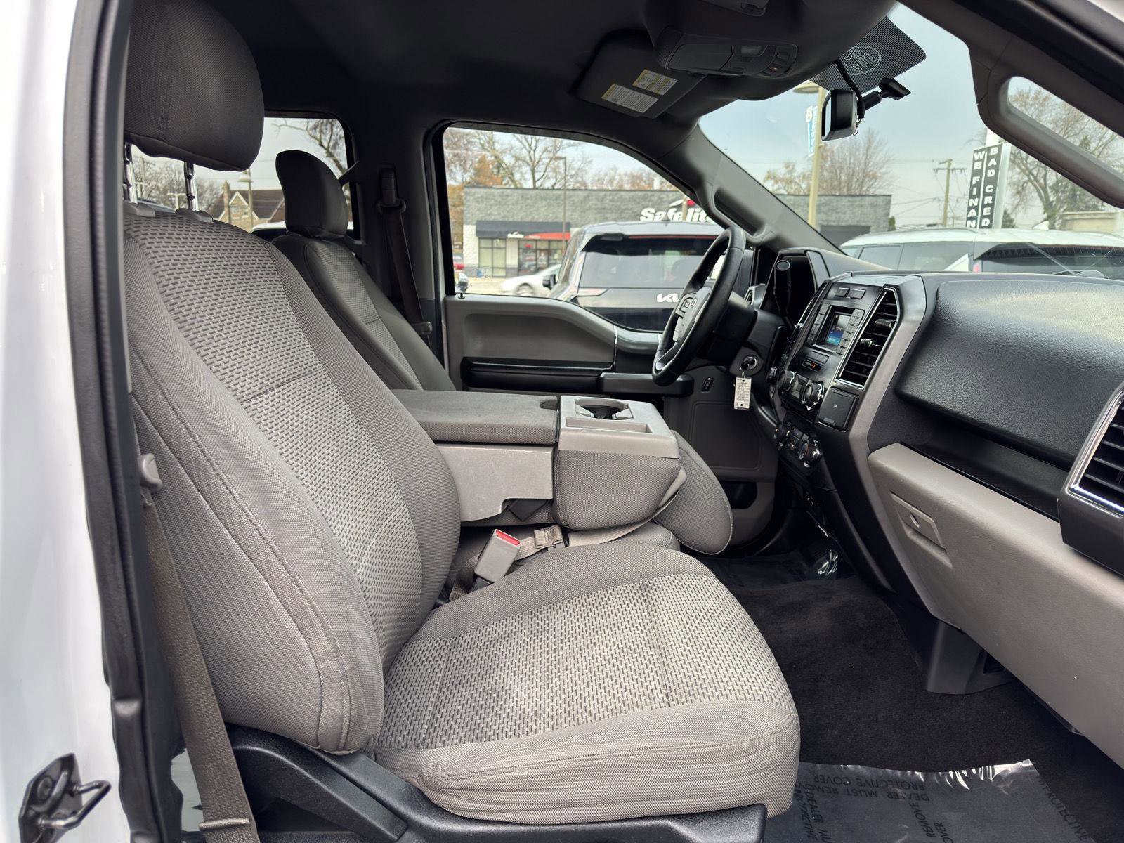 Used 2015 Ford F150 XLT w/ Equipment Group 301A Mid AWD/4WD image 30