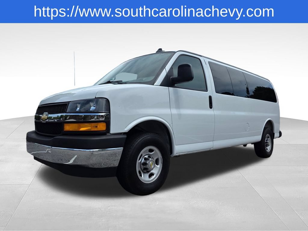 Used 2025 Chevrolet Express 3500 LT w/ LT Preferred Equipment Group RWD image 36