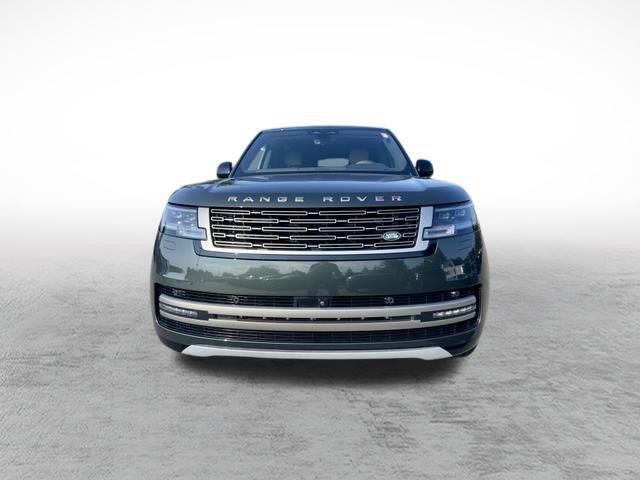 Used 2026 Land Rover Range Rover SE AWD/4WD image 2