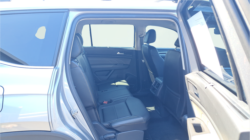 Used 2023 Volkswagen Atlas SE AWD/4WD image 14
