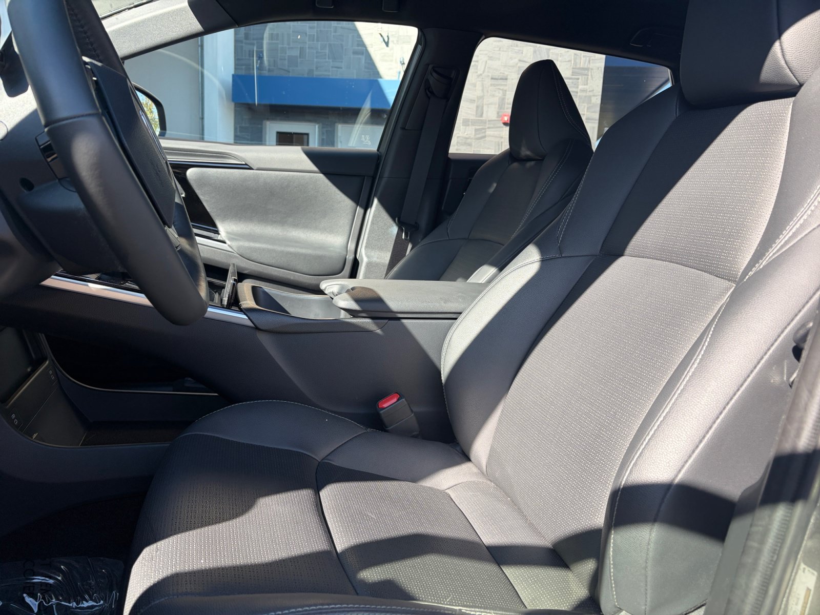 Certified 2025 Subaru Solterra AWD/4WD image 14