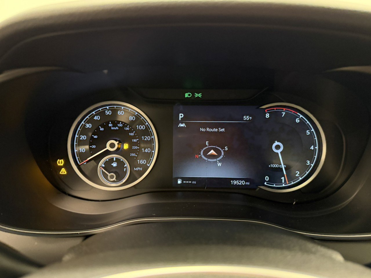 Used 2022 Genesis G70 2.0T image 9