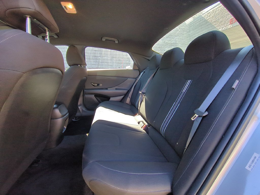 Used 2026 Hyundai Elantra Sport FWD image 27