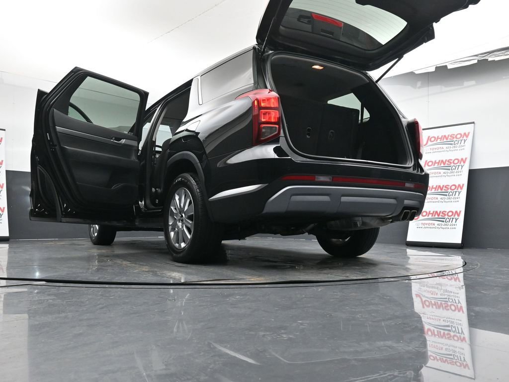 Used 2023 Hyundai Palisade SE w/ Cargo Package image 49
