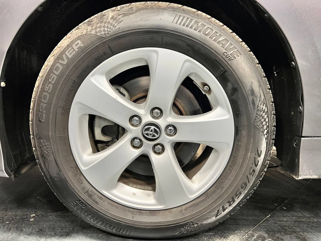 Used 2019 Toyota Sienna LE FWD image 23