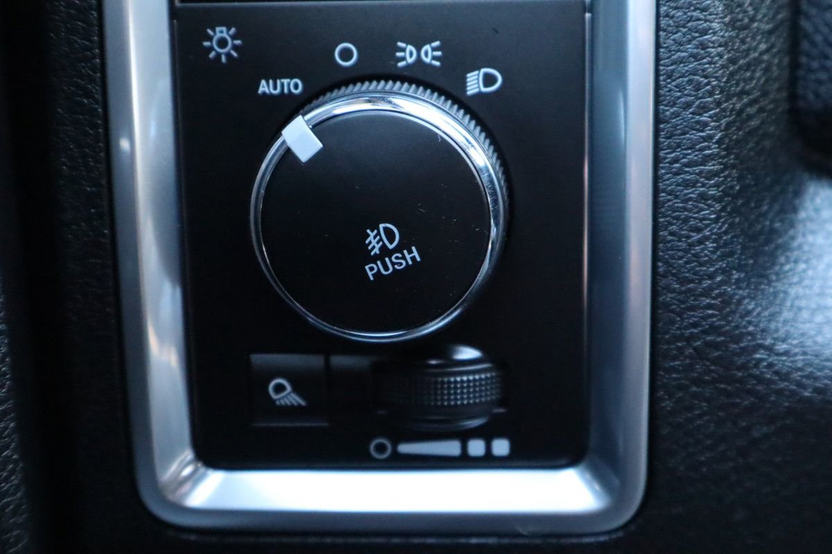 Used 2018 RAM 2500 Limited image 30