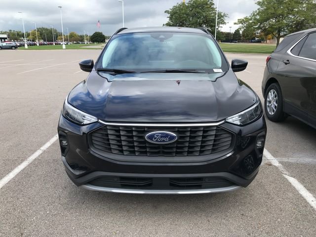 Used 2023 Ford Escape SE image 34