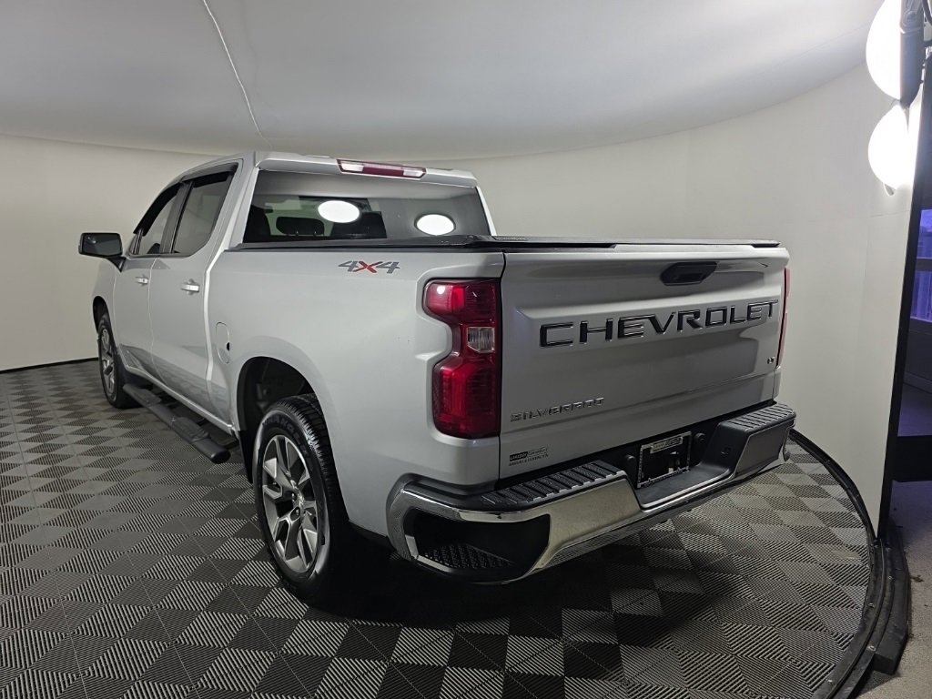 Used 2020 Chevrolet Silverado 1500 LT image 3