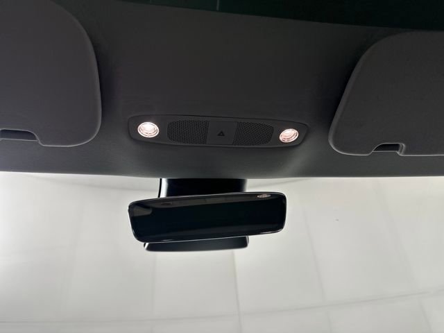 Used 2023 Tesla Model 3 Standard Range image 24