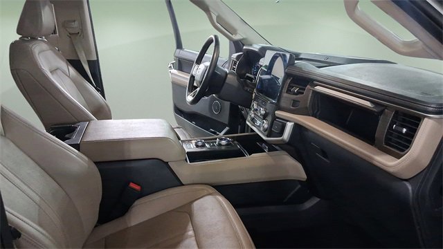 Used 2024 Ford Expedition Limited image 14
