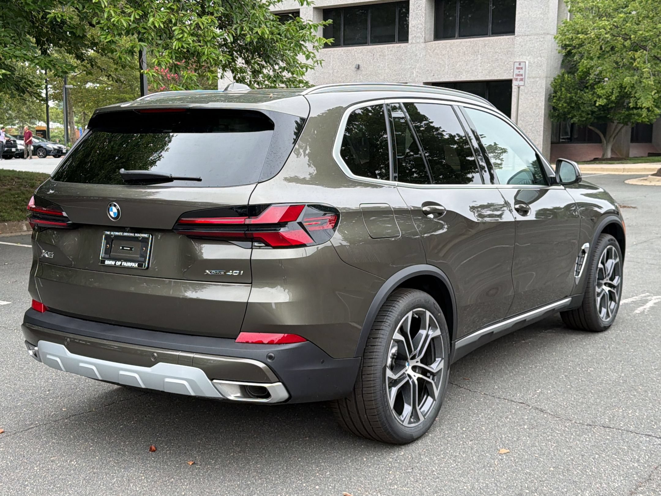 New 2026 BMW X5 xDrive40i AWD/4WD image 9
