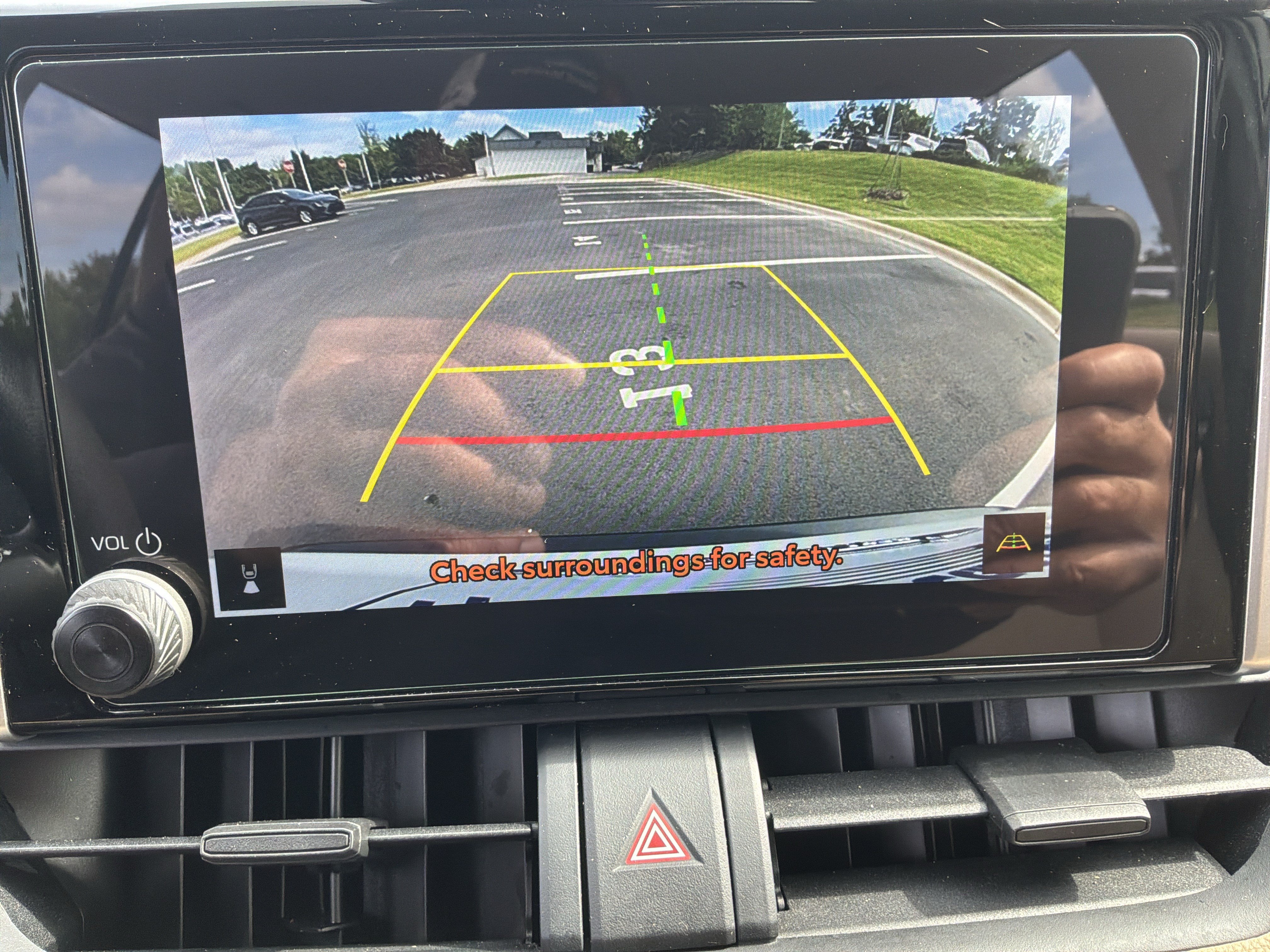 Used 2025 Toyota RAV4 XLE AWD/4WD image 25