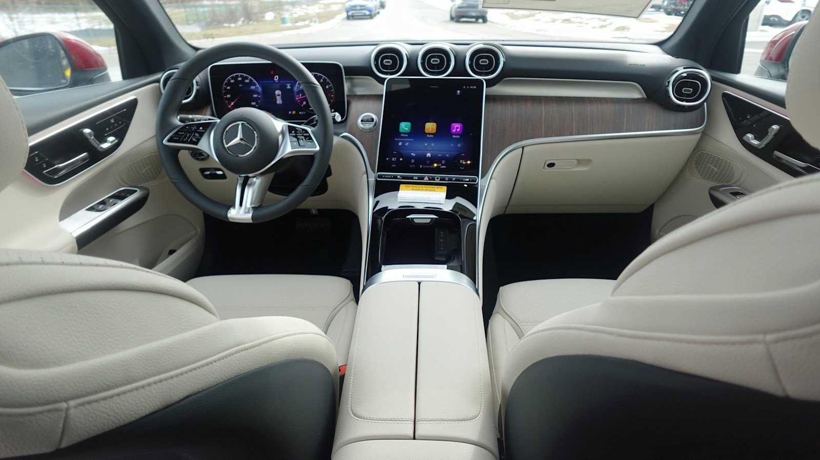 Used 2026 Mercedes-Benz GLC 300 4MATIC image 45