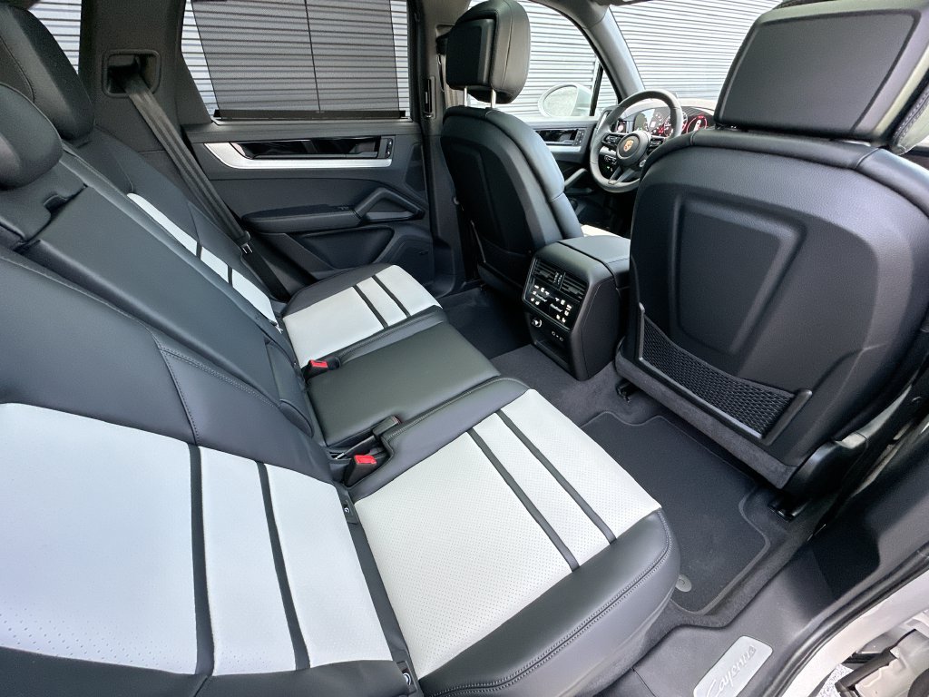 New 2027 Porsche Cayenne S AWD/4WD image 29